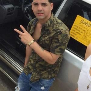 Meet your Posher, Gustavo